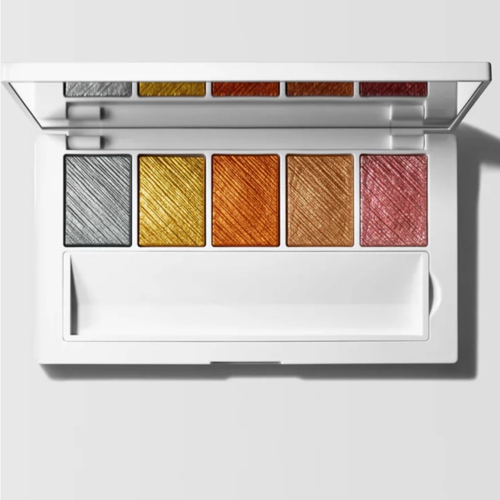 NEW MAKEUP By MARIO EYESHADOW!!